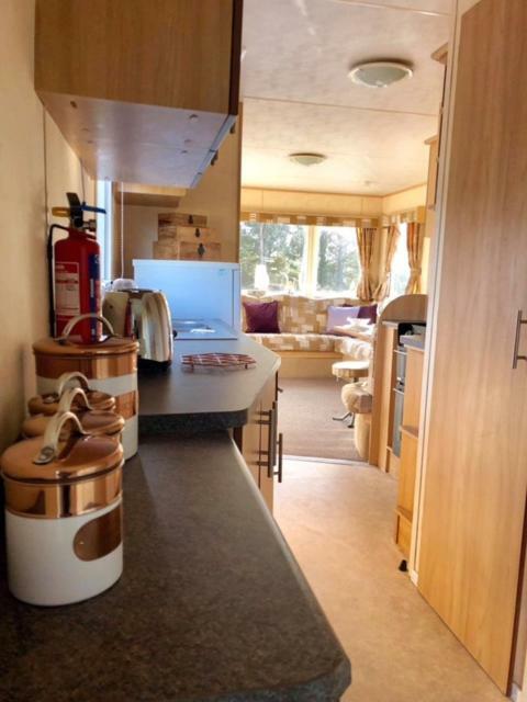 Caravan 50. Nairn Lochloy Holiday Park מראה חיצוני תמונה